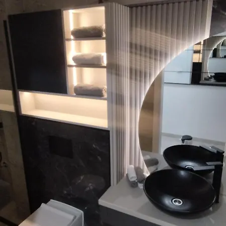 Luxury Prime With Parking *